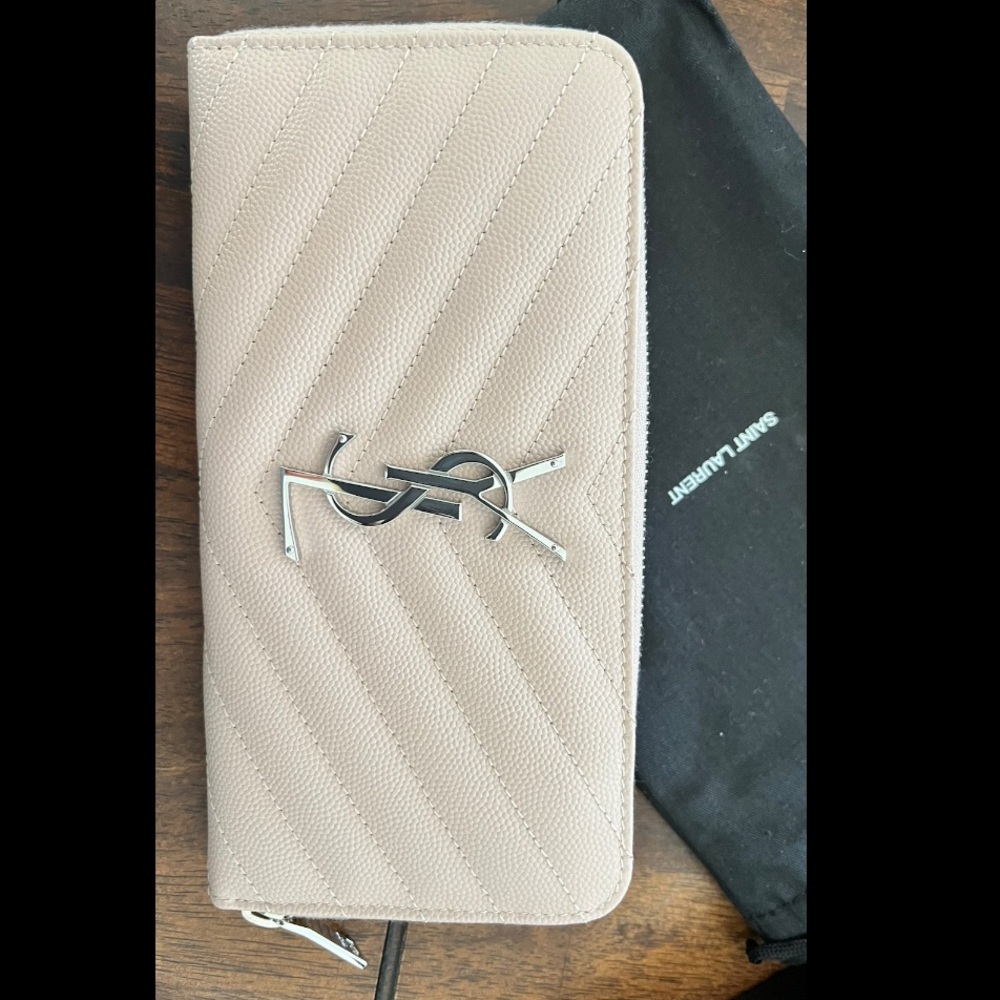Never Used Saint Laurent 'Monogram' wallet